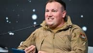 Slika uz članak: Mlada podigla mladoženju u vazduh: “Svekrva na aparatima” (VIDEO)