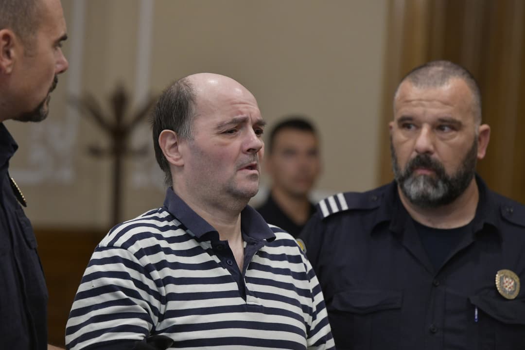 Slika uz članak: Ubio dostavljača (19) SAMO DA BI OTIŠAO U ZATVOR: Muškarcu iz Drniša 40 godina robije, ne kaje se za stravičan zločin
