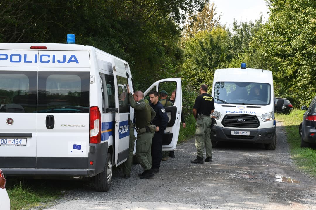 Slika uz članak: Petero migranata utopilo se u Kupi, policajac spasio pet osoba