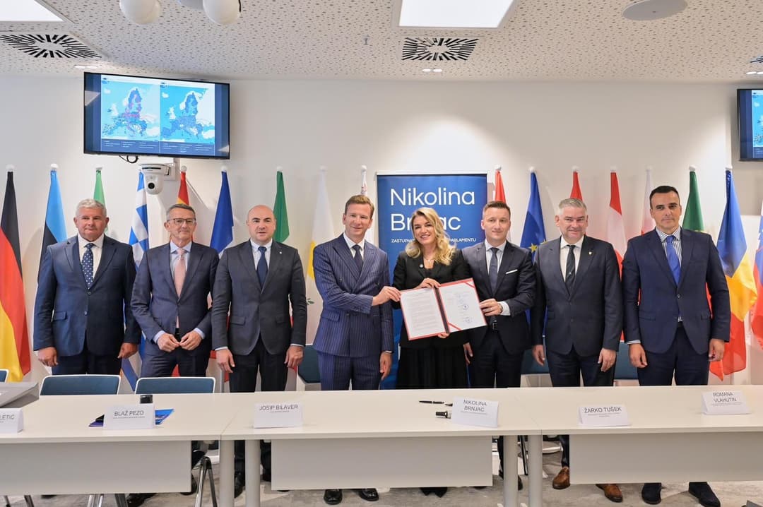 Slika uz članak: BILAVER I JADRANSKI ŽUPANI SLOŽNI Pokrenuta inicijativa za veliki željeznički koridor koji bi povezao Jadran s Europom
