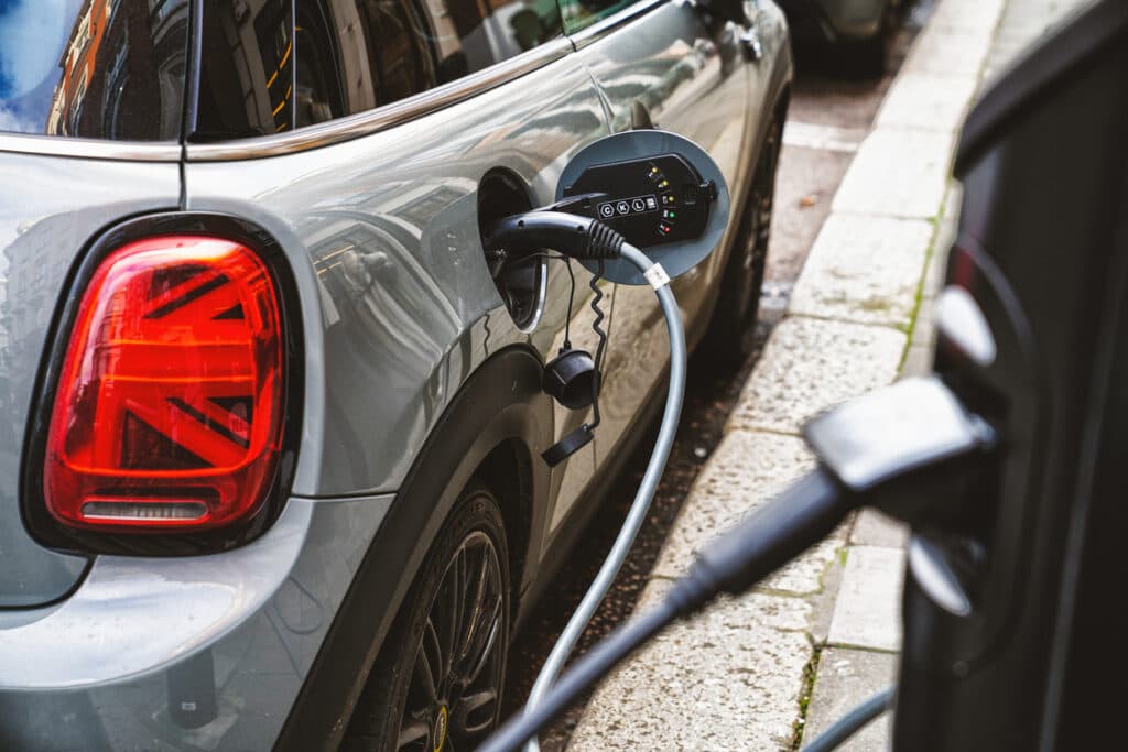 Slika uz članak: STIŽU NOVI POTICAJI Za kupnju električnog automobila građani mogu dobiti i do 9.000 eura